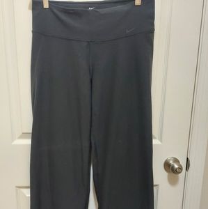Nike straight leg yoga pants dri-fit size Medium